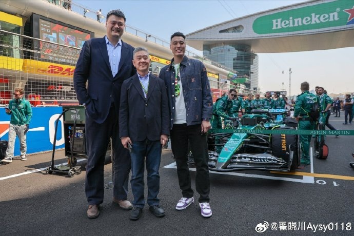 聯(lián)動(dòng)F1！翟曉川曬與姚明、阿隆索、范志毅、周冠宇等的合照