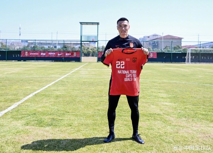 向退役的前國家隊球員于大寶表達(dá)感謝、送上祝福