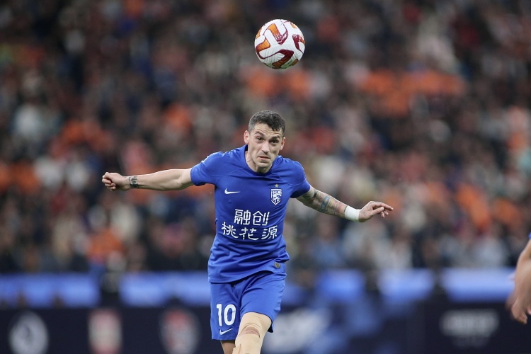 斯基拉：中超舊將斯坦丘接近免簽加盟熱那亞，合同期限到2027年