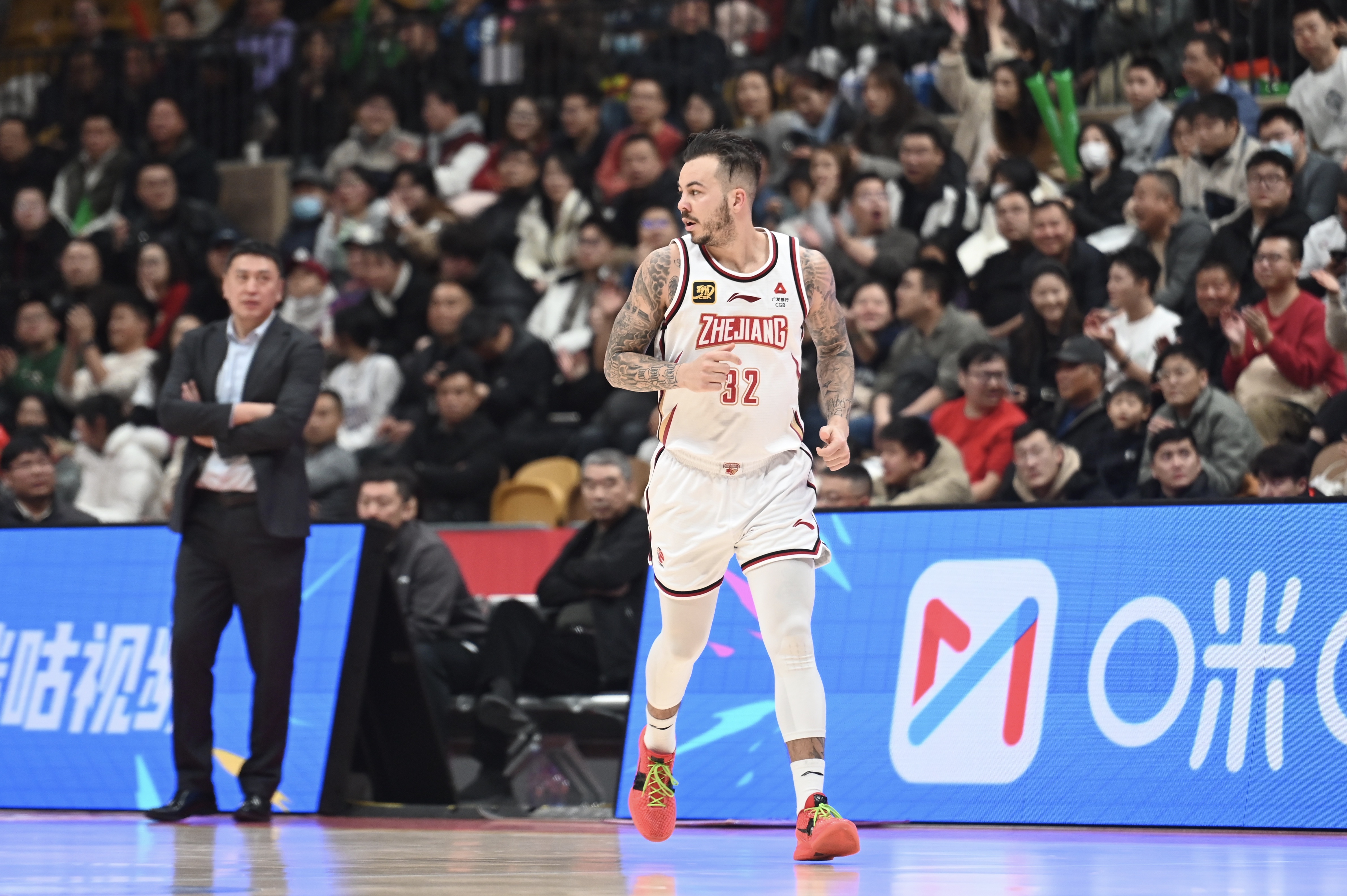 得分爆炸力！約克23中13得34分2板8助4斷 三分11中6
